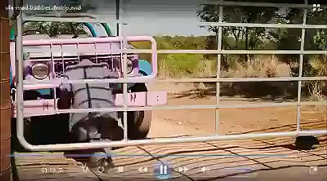 asman sy gira khujoor ma atka :D