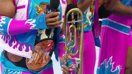 The New Day discusses the positive power of gold: SmackDown, Feb. 4, 2016