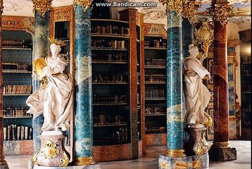 Библиотека монастыря Виблинген в Ульме, Германия