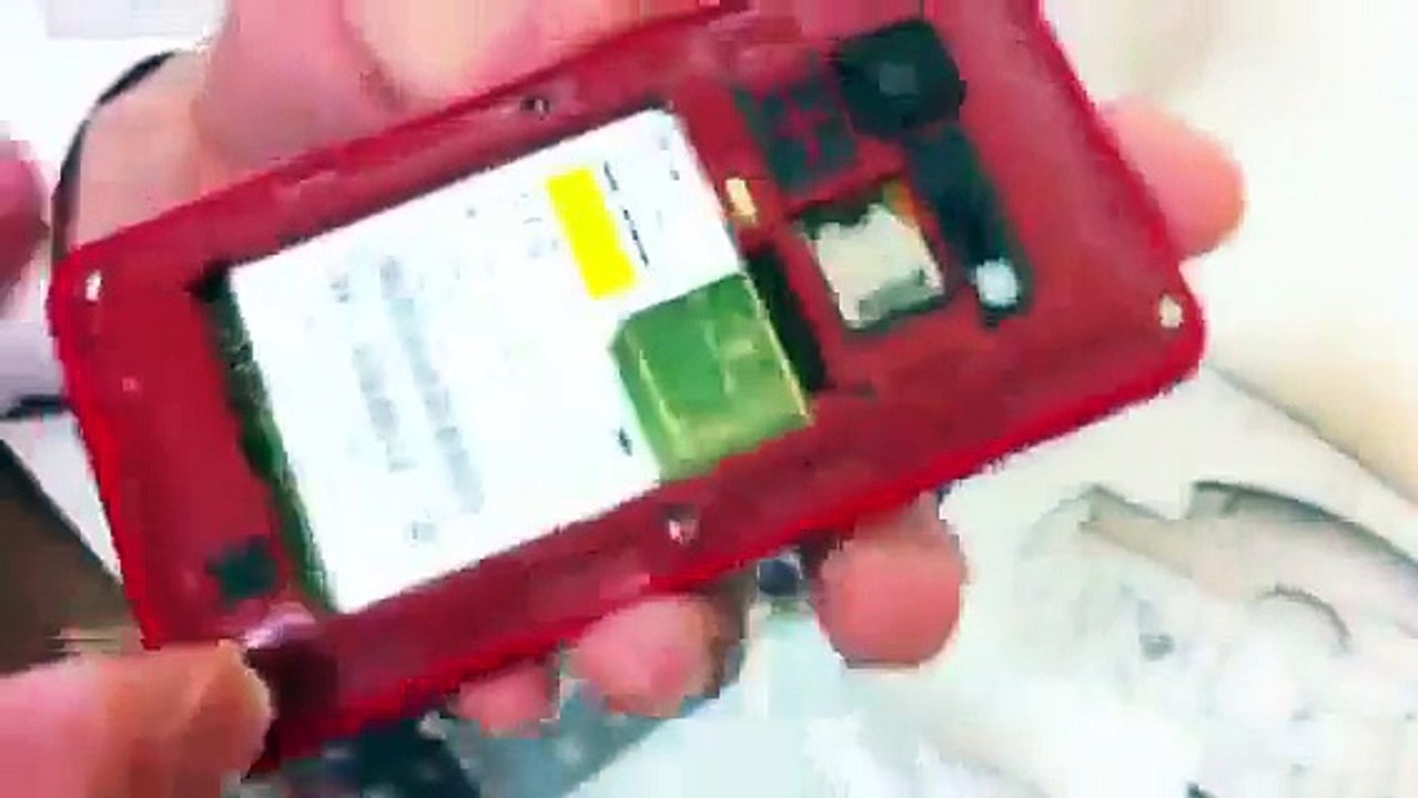 INFOBAR A01開封レビュー
