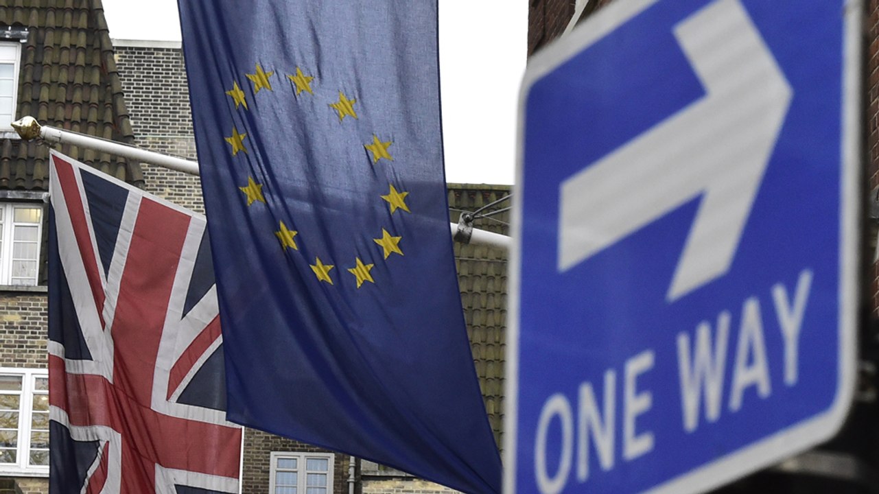 Counting the Cost - The UK, EU and Brexit: Who wins and who loses?