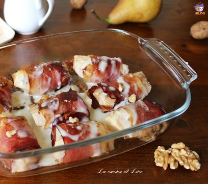 Pere con speck e gorgonzola