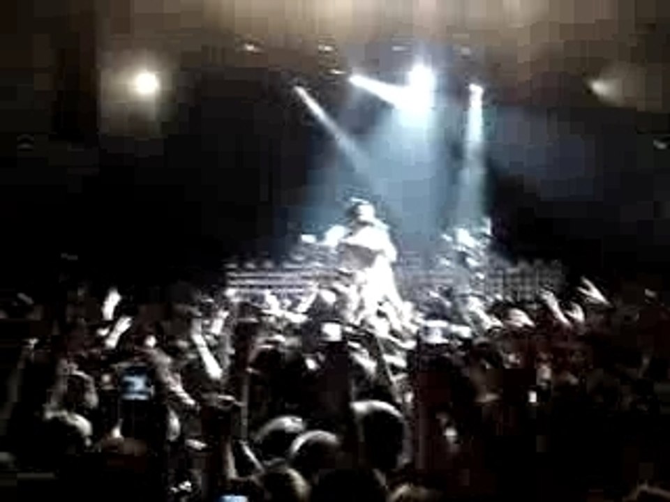 Chester Bennington dans la fosse