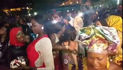 Pape Diouf inonde et chauffe banjul