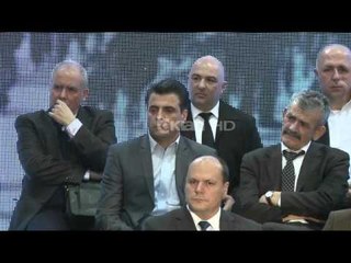 25 VJETORI I GREVËS SË STUDENTËVE