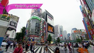 Paige convinces Nikki to join her for a fish pedicure in Tokyo: Total Divas Bonus Clip, Jan 19, 201