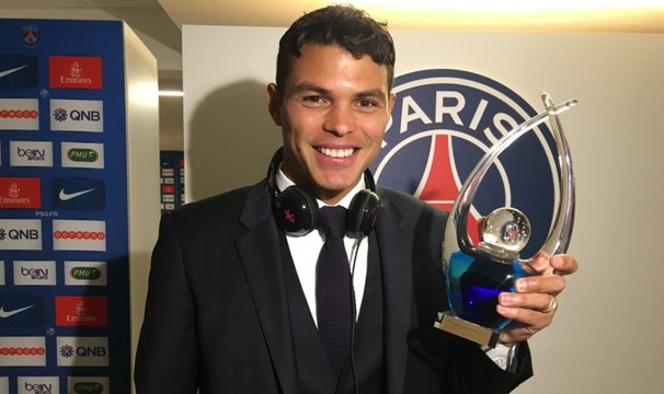 Remise du Prix des Supporters 2015 à Thiago Silva