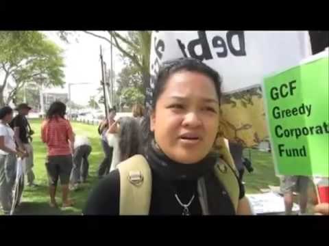 SAMITI PER KLIMEN MIJERA PROTESTUES NE DURBAN KERKOJNE VEPRIME TE SHPEJTA LAJM