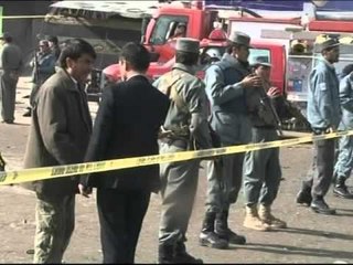 ATENTAT NE KABUL DHJETRA TE VRARE DHE TE PLAGOSUR NE VENDIN E SHENJTE LAJM