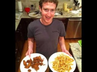 FOTOT E ZUKERBERG DALIN DISA FOTO PRIVATE TE THEMELUESIT TE FACEBOOK LAJM