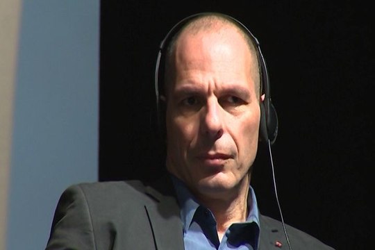 Varoufakis critica a la UE y propone crear una nueva Europa