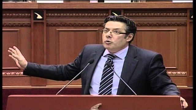 TAHIRI POHON SE KA FAKTE PER KONSENSUSIN, PALOKA “JO BYRO TE VARUR NGA QEVERIA” LAJM mpg