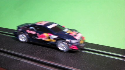 Carrera Bahn Auto spielt Happy Birthday