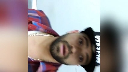 Retienen al cantante Nacho en el Aeropuerto Simón Bolívar