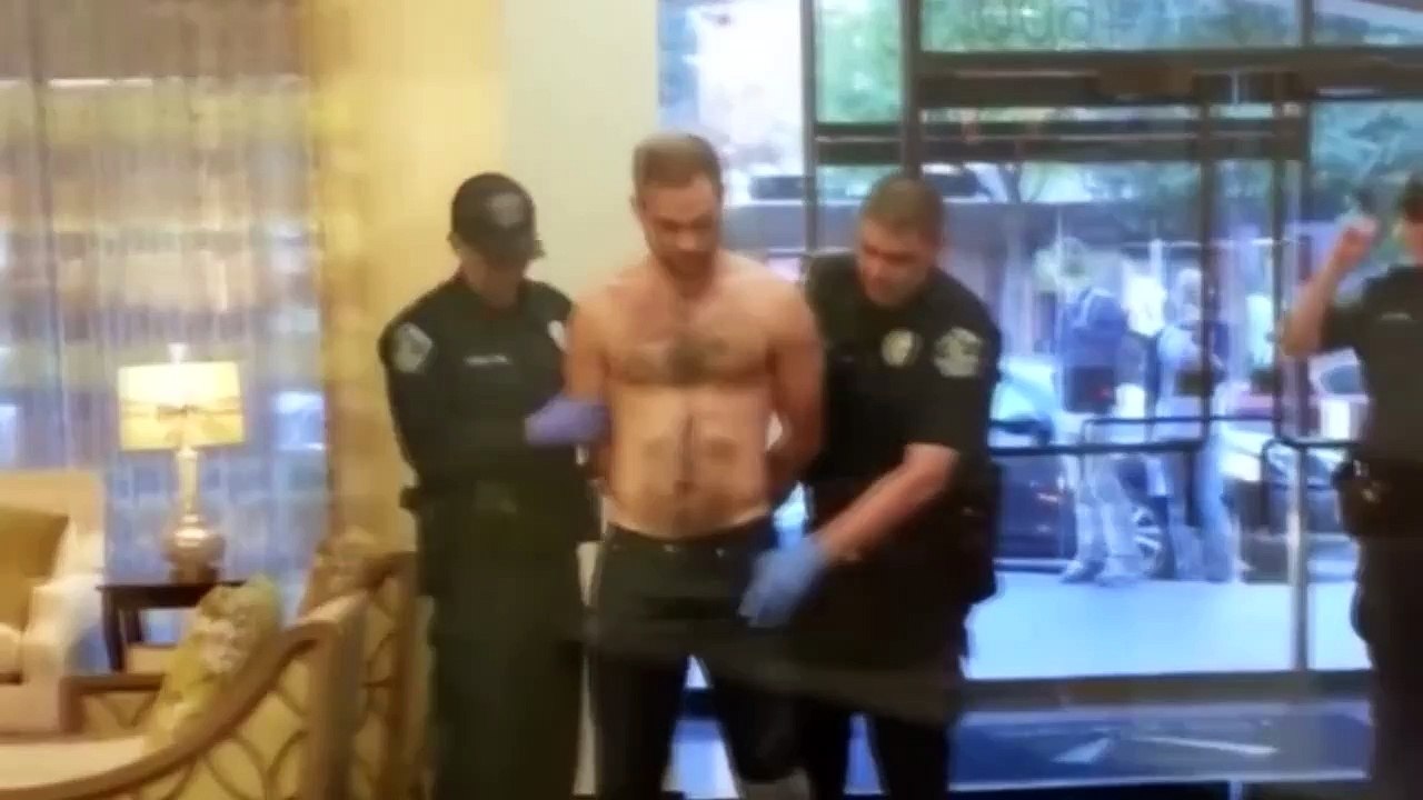 This is COUB - ЛУЧШИЕ ПРИКОЛЫ  COUB - 18 - ШКОЛОТА В ИНТЕРНЕТЕ И НА САМОМ ДЕЛЕ !