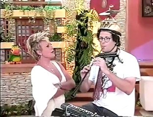 Carbon Fiber Oboe by Leo Fuks on Brazilian TV