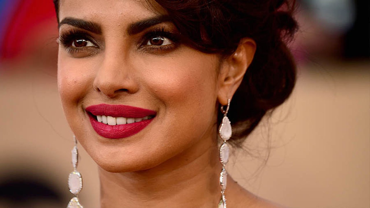 5 Reasons to Bow Down to South Asian Actress Priyanka Chopra