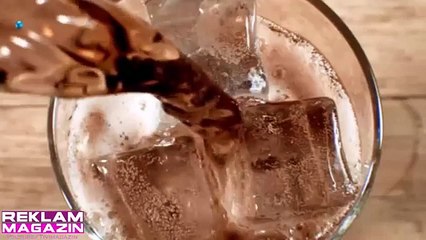 Lezzet Anında Coca-Cola Yanında Reklamı