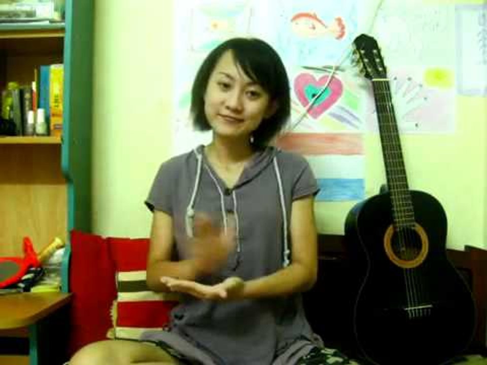 Đặng Hoàng Nhu (Cô gái 'hát bằng tay') - Em mơ về anh