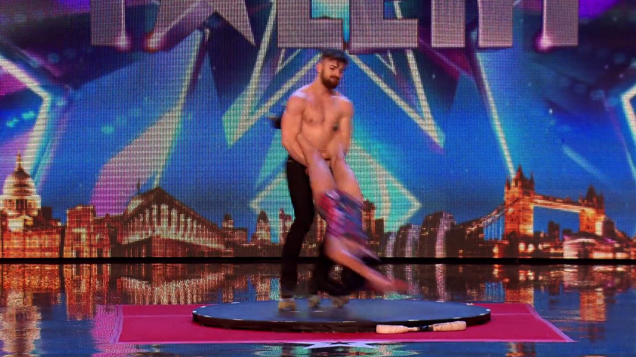 ---Roller skaters Billy and Emily are wheelie good! - Audition Week 1 - Britain's Got Talent 2015