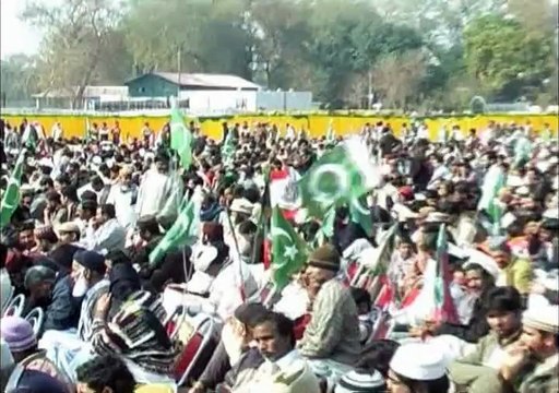 Sahibzada Sultan Ahmad Ali Sb explaining about the importance of Holy Quran as medium of teaching Islam