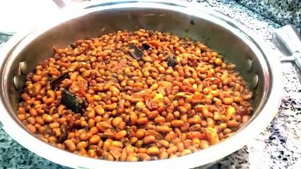 فول كناوة بالزبيب و القرفة من المطبخ المغربي طبق مميز و مذاق رائع