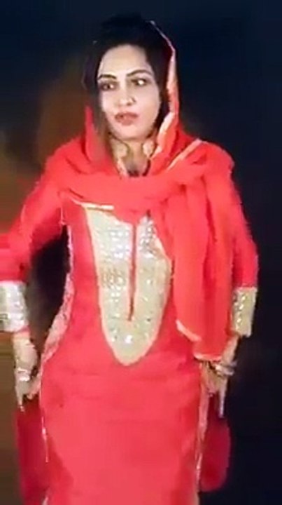 "Arshi Badnam Hui Darline Tere Liye" - Indian Actress's Message to Shahid Afridi