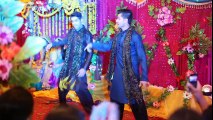 Best Mehndi Dance 2014 - twin brothers performing in Mehndi