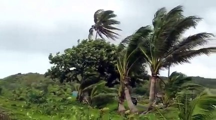 Raw footage׃ Cyclone Winston closes in on Fiji