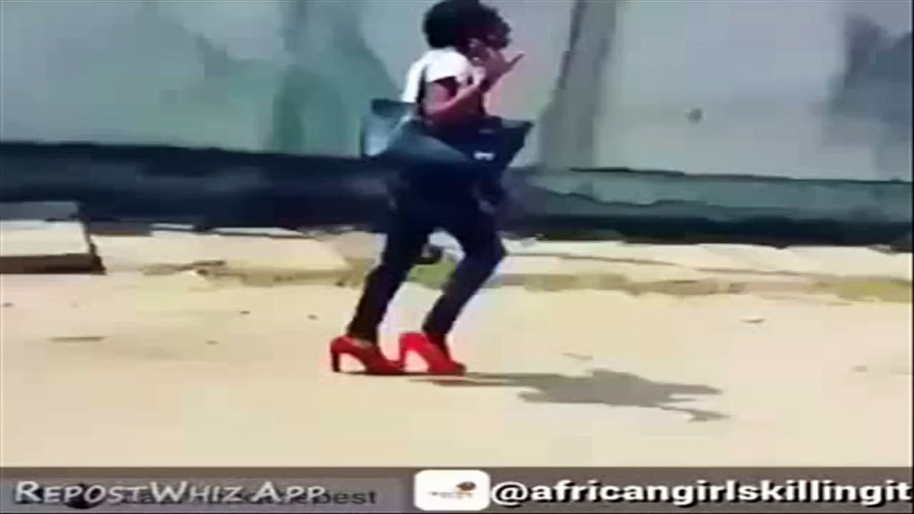 Funny Videos 2015 - Girl can't walk in high heels