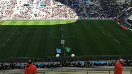 OM -Saint-Étienne : les tifos à l'entrée des joueurs