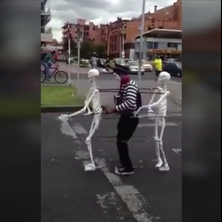 SKELETON DANCE