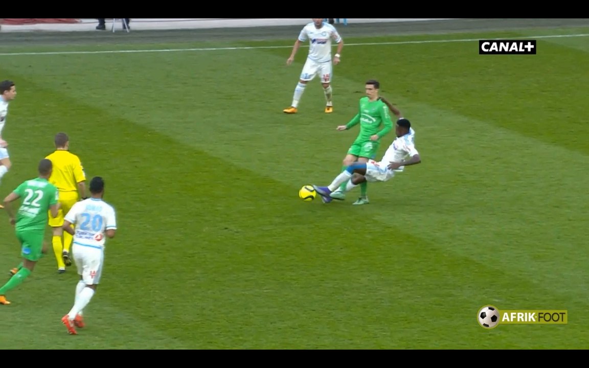 OM : Le tacle assassin de Nicolas Nkoulou contre Saint-Etienne