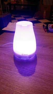 Humidificateur diffuseur d'huiles essentielles à rétroéclairage led