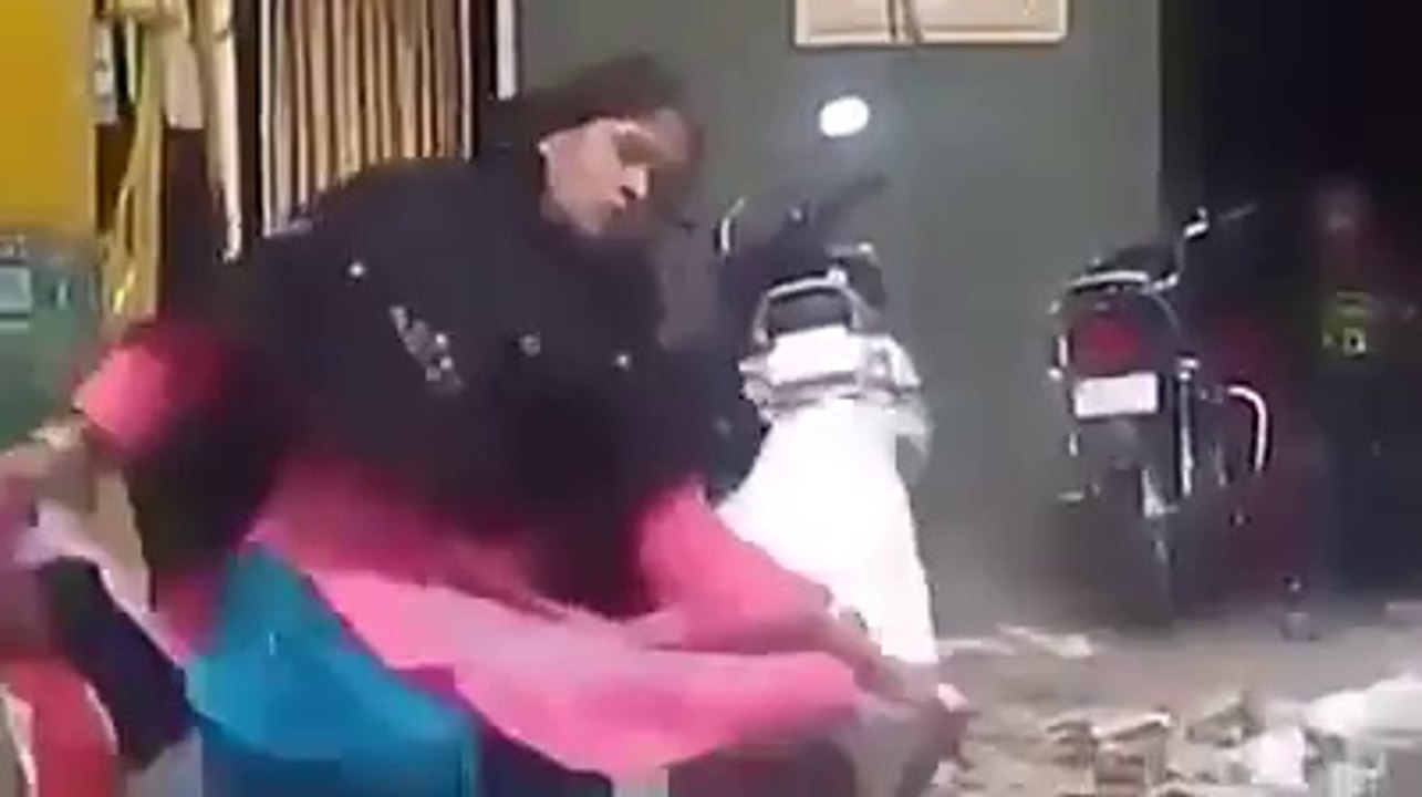 ہاہاہاہا آنٹی کا تو کام ہو گیا- Bakra Funny