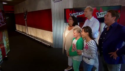 The Voice Kids ! Le jury ne laisse pas finir la petite Anna !