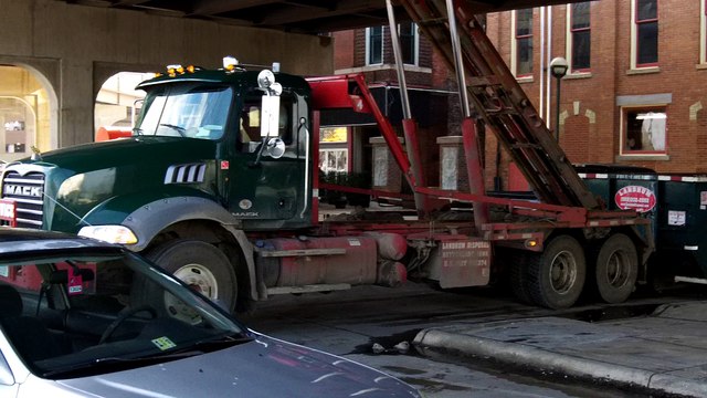 (563) 332-2555 Dumpster Delivery Silvis, Carbon Cliff, Colona, Milan, Illinois