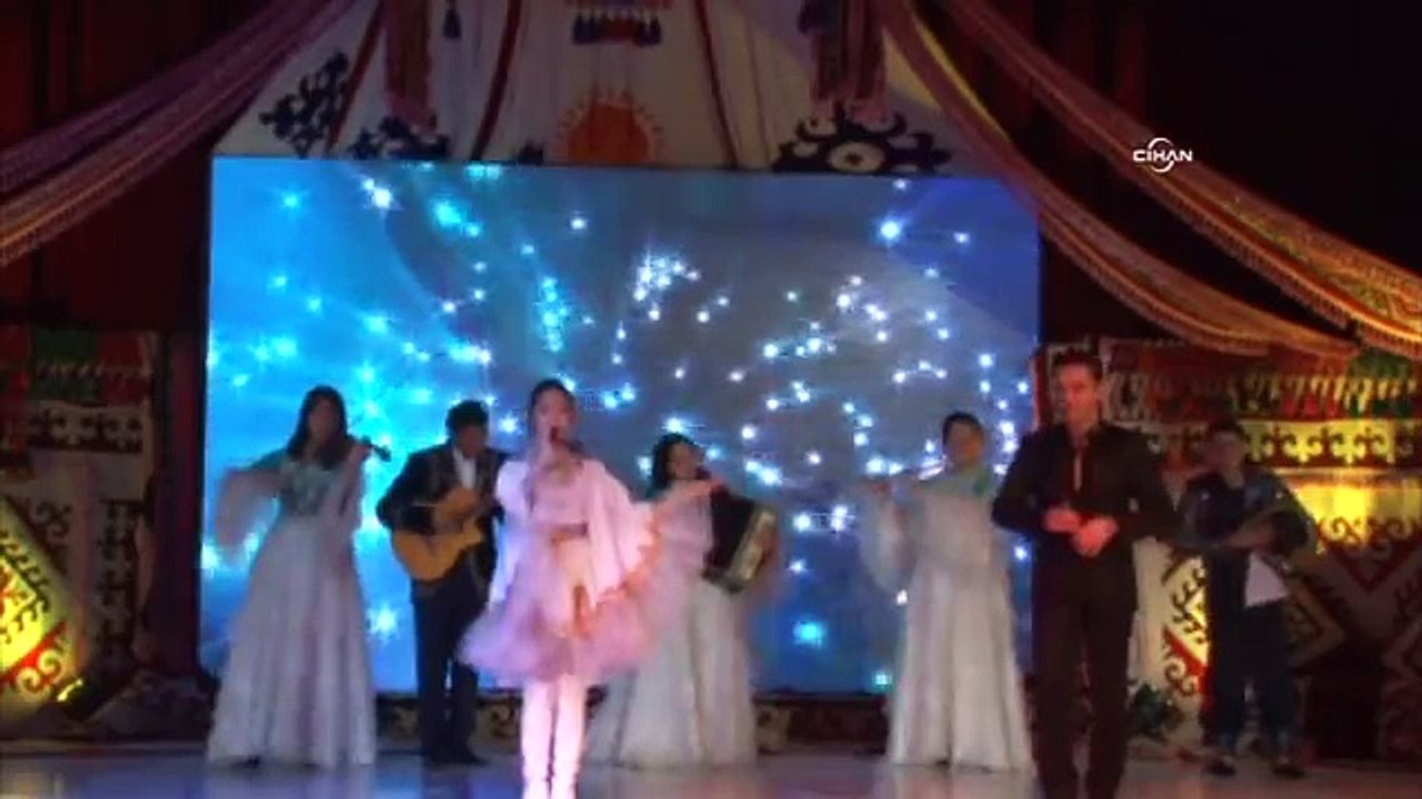 Dil ve Kültür Festivali'nin Kazakistan finalinden renkli görüntüler