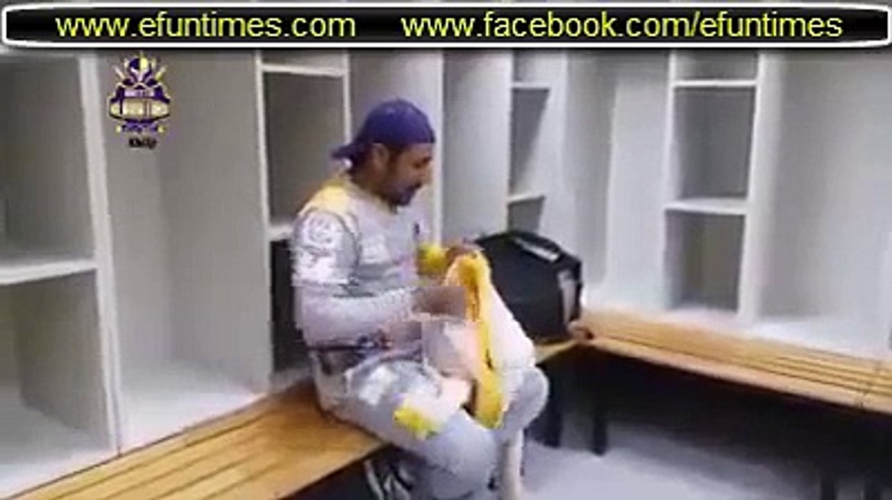 Pakistani-Cricketer-Sarfraz-Ahmed-Naat--Sarfraz-Ahmed-Reciting-Naat--PSL-2016