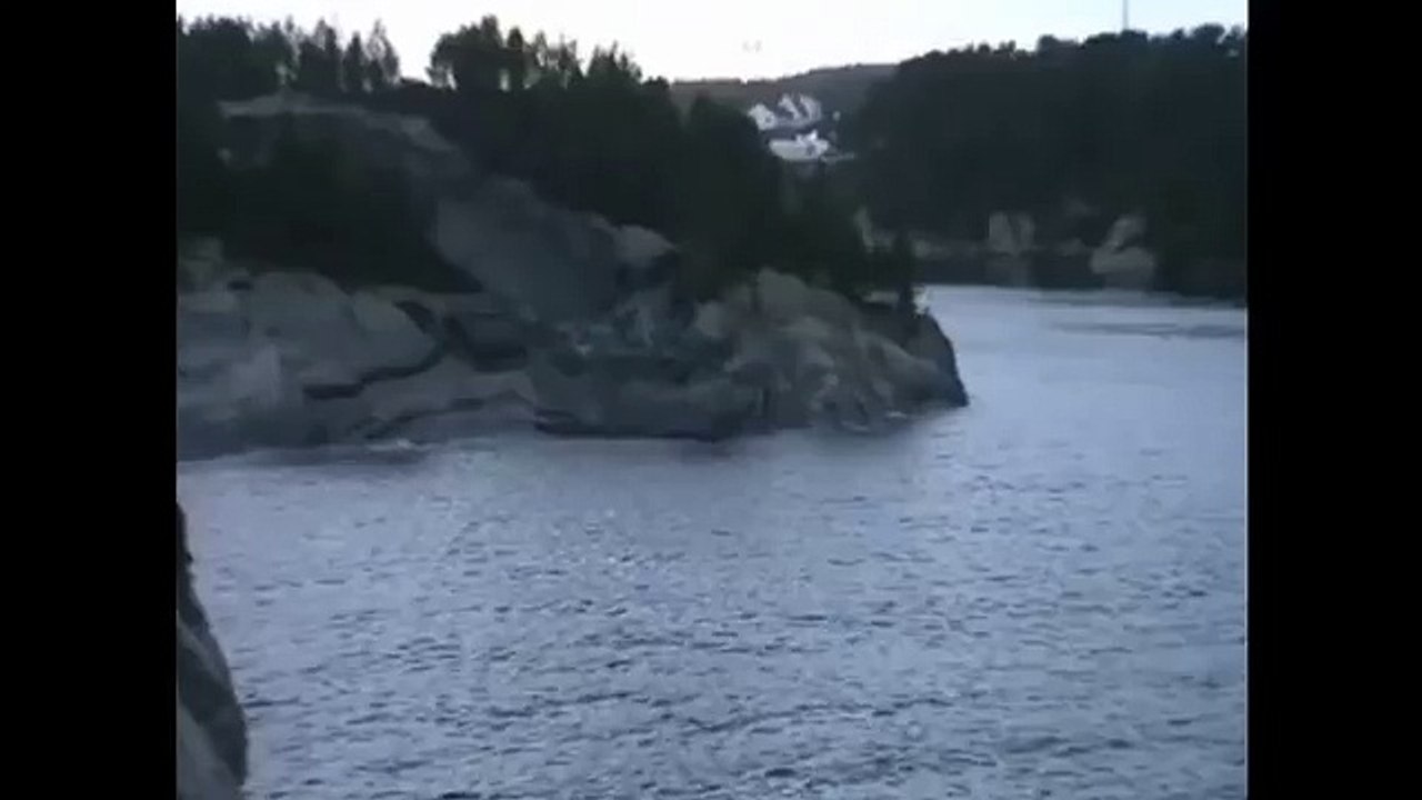 Взрываются машины видео