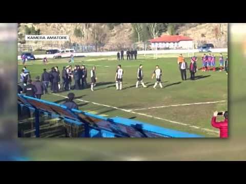 Incidente gjatë ndeshjes Memaliaj - Tepelena- Top Channel Albania - Lajme - News