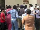 Pakistani Scandals » Fight between youngsters and Pakistan Police -- Amazing Video