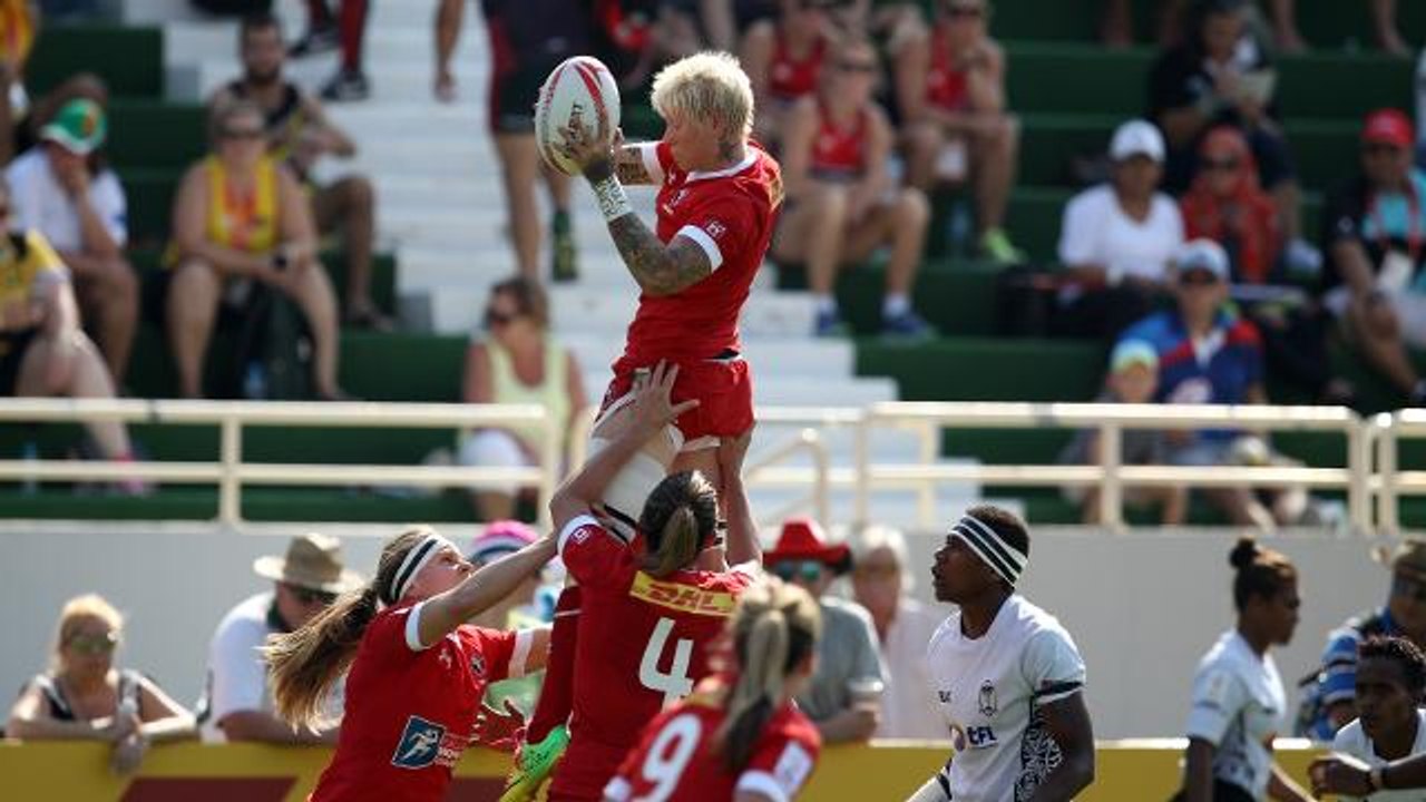 RELIVE: Jen Kish Wonder Try!