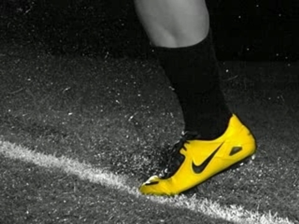 Nike_strike_high