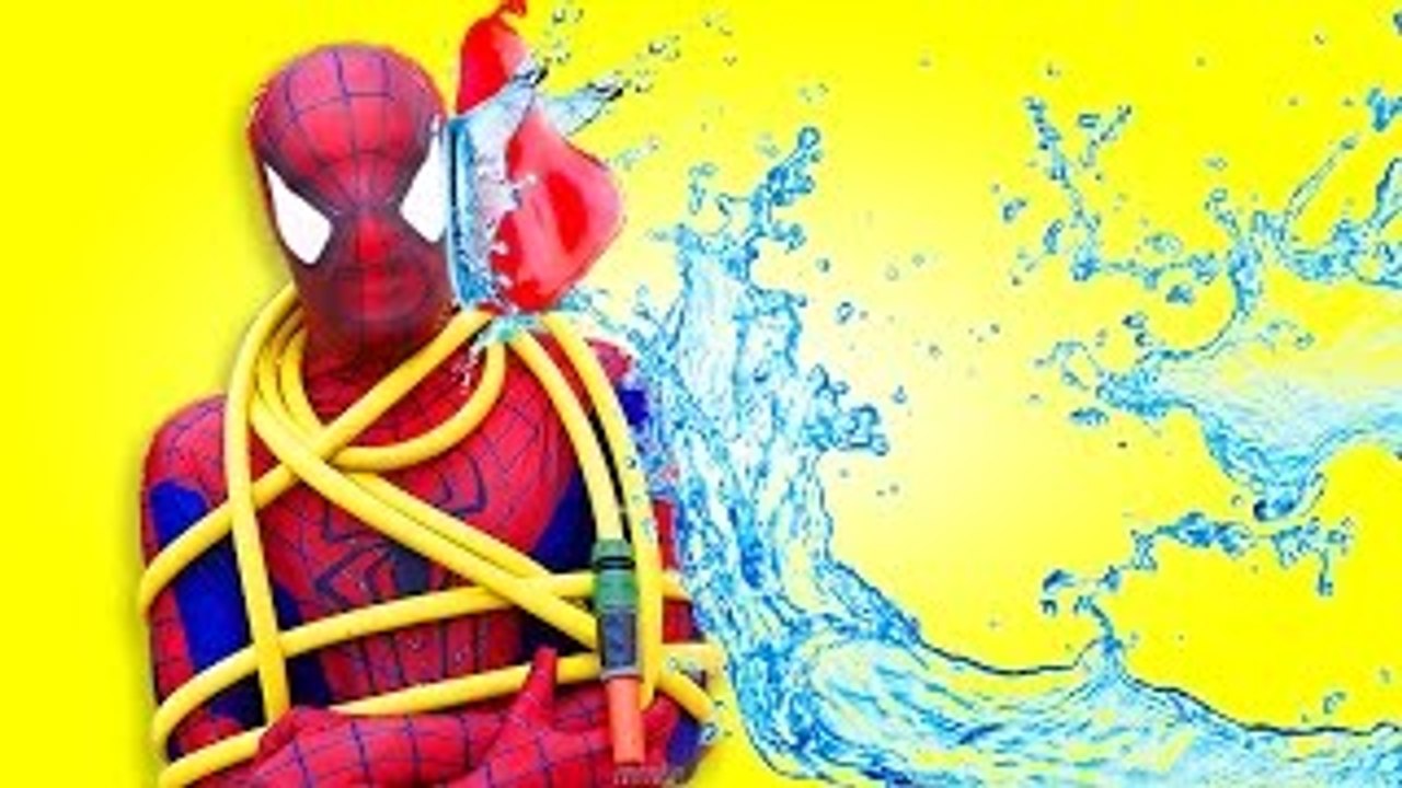 Spiderman Vs Hulk - Water Balloon Fight - Real Life Fun Superheroes Movie