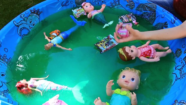 Giant Surprise Toys SLIME BATH Gooey Pool With Slime Baff + Baby Alive Dolls & Blind Bags