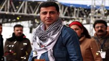 Selahattin Demirtaş - Porê Delalamın Sorê - (Porê Xeribamın Sore) - HD