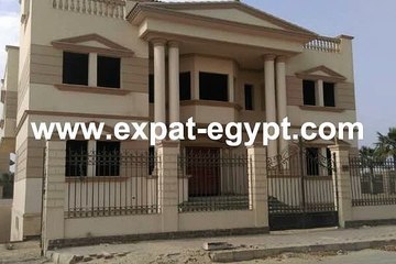 Villa for Sale in Royal City Compound