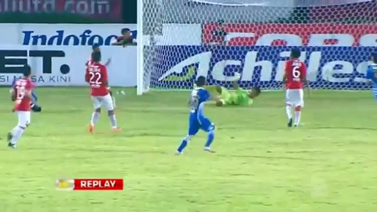 Bali United vs Persib 1-1 Highlight All Goal 21-02-2016