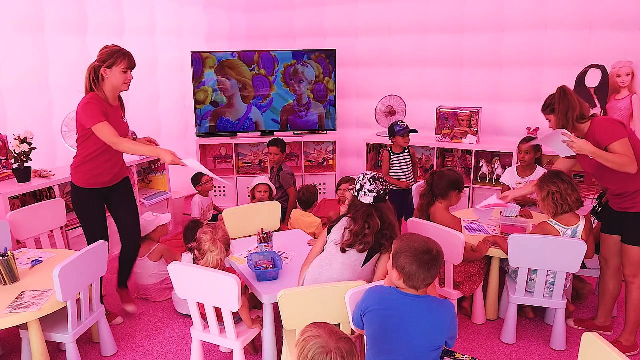 Barbie Be Super Tour à Cannes | Barbie